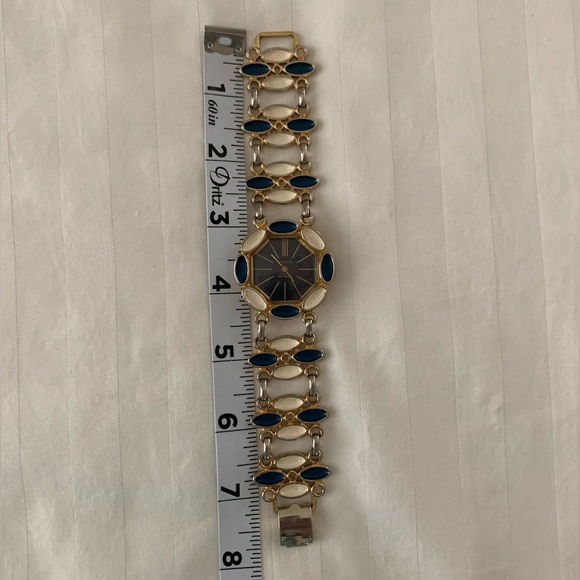 Vintage Women’s Louis 17 Jewels Wristwatch (Working) - Picture 6 of 11